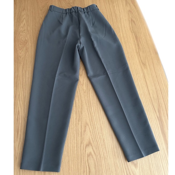 GU Dark Gray Pleated Dress Pants XL Women - Picture 3 of 4